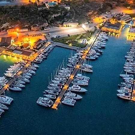 Zena Alacati Adults Only 5*