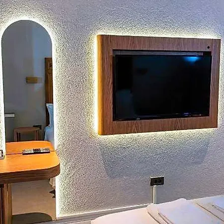 Zena Alacati Adults Only Ciftlikkoyu